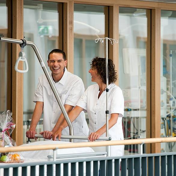 zorgprofessionals ziekenhuis met bed zorgprofessionals ziekenhuis met bed