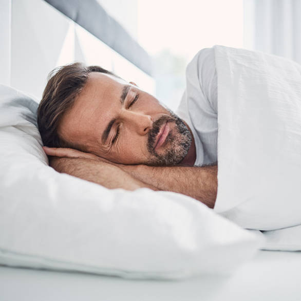 Man doet slaaponderzoek vanuit eigen bed