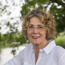 Petra Bouhuijzen
