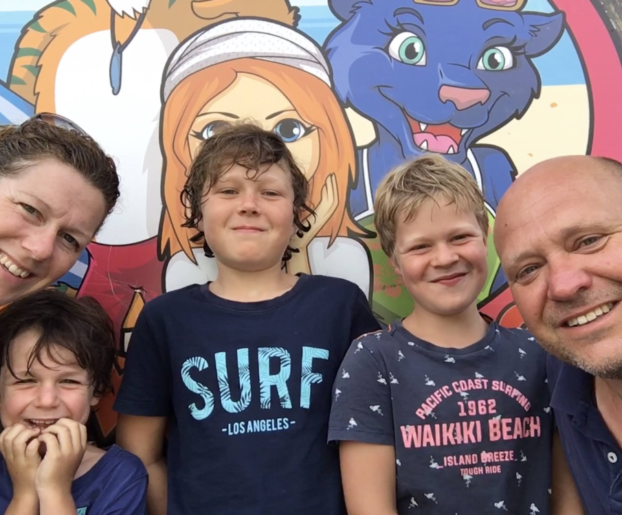 selfie bas hiele met gezin
