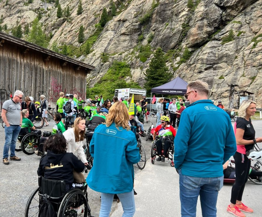 mediq personeel bij handbikebattle